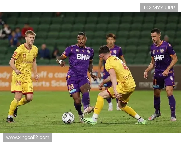 澳超联赛第36轮焦点对决直播:激烈角逐引爆全场 澳超联赛第36轮焦点对决直播:激烈角逐引爆全场